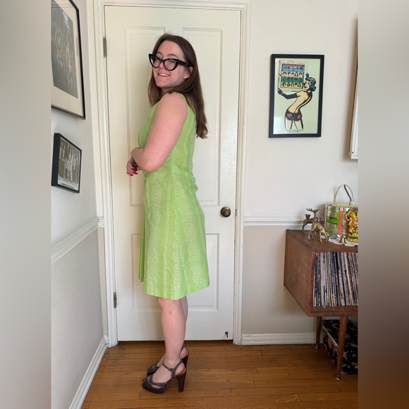 60s Vintage Green Cotton Shift Dress w Pleat - Picture 2 of 8